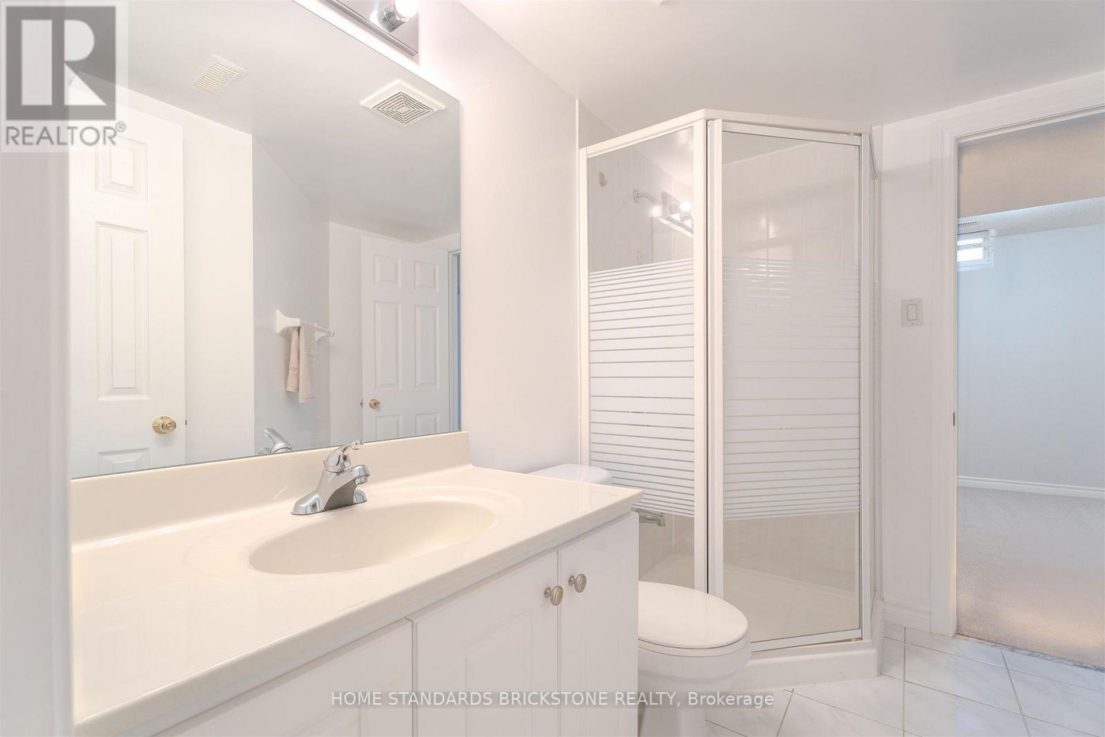 4538 Penhallow Road, Mississauga, Ontario  L5V 1E7 - Photo 45 - W12864988