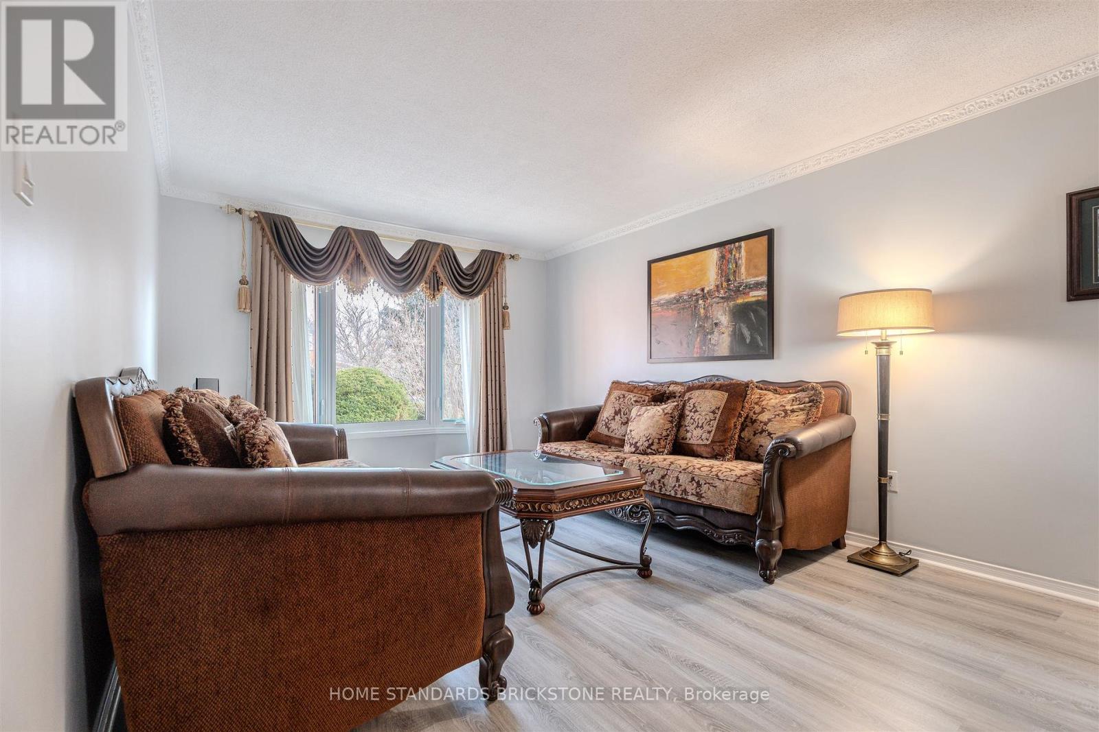 4538 Penhallow Road, Mississauga, Ontario  L5V 1E7 - Photo 8 - W12864988