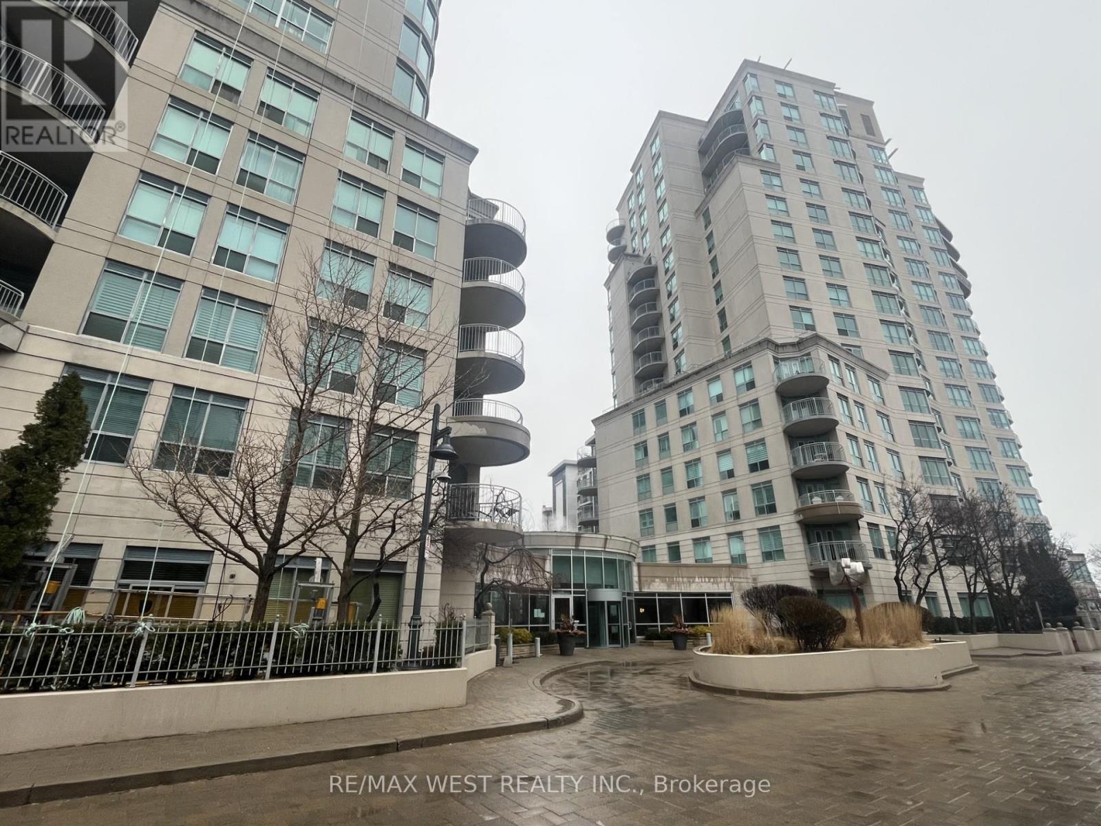 1506 - 2111 Lake Shore Boulevard W, Toronto, Ontario  M8V 4B2 - Photo 2 - W12872046