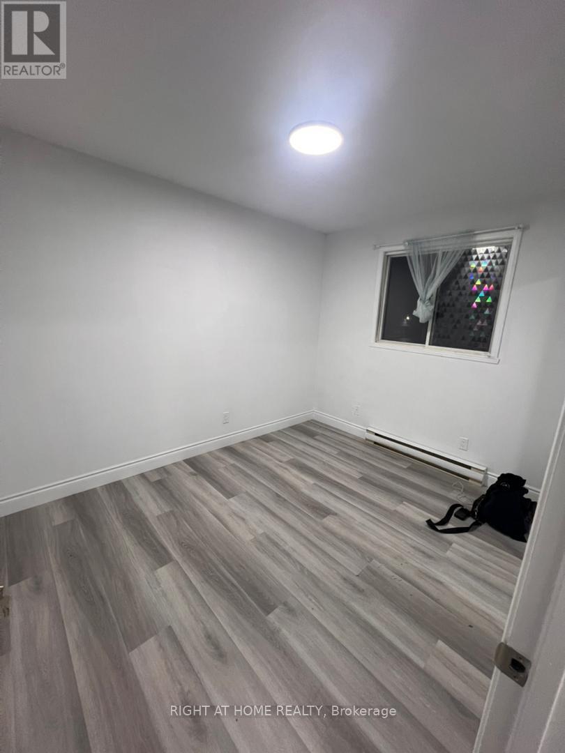 C- Upper Floor - 8 Moir Street W, Peterborough, Ontario  K9H 7N4 - Photo 7 - X12858992