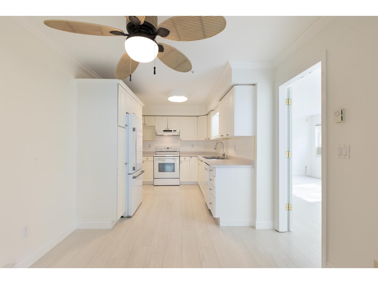 103 15558 16a Avenue, Surrey, British Columbia  V4A 1T3 - Photo 14 - R3098626