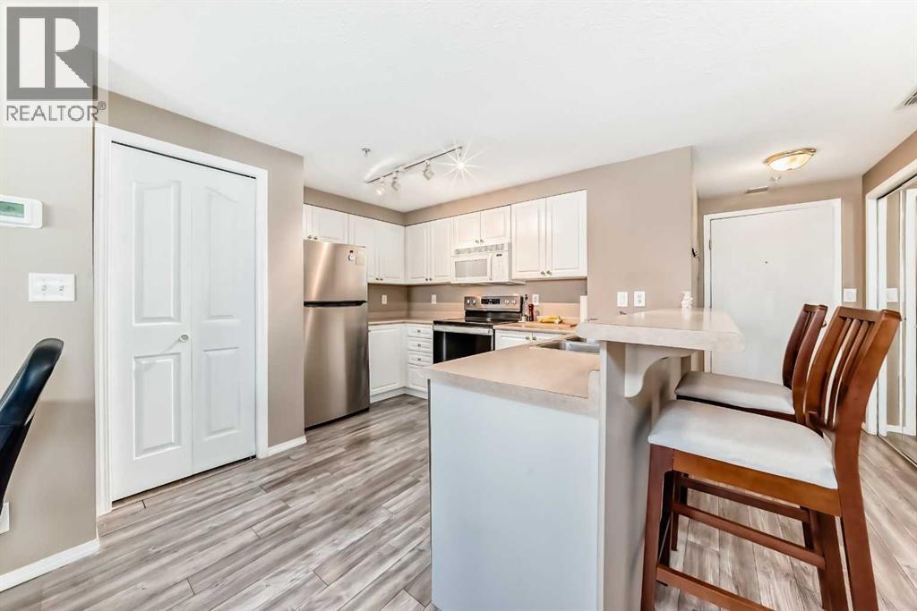 1102, 683 10 Street Sw, Calgary, Alberta  T2P 5G3 - Photo 5 - A2289351