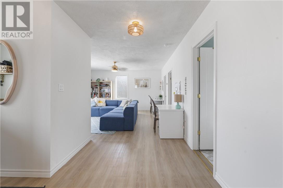 43 Wilson Street E, Little Current, Ontario  P0P 1K0 - Photo 13 - 2126770