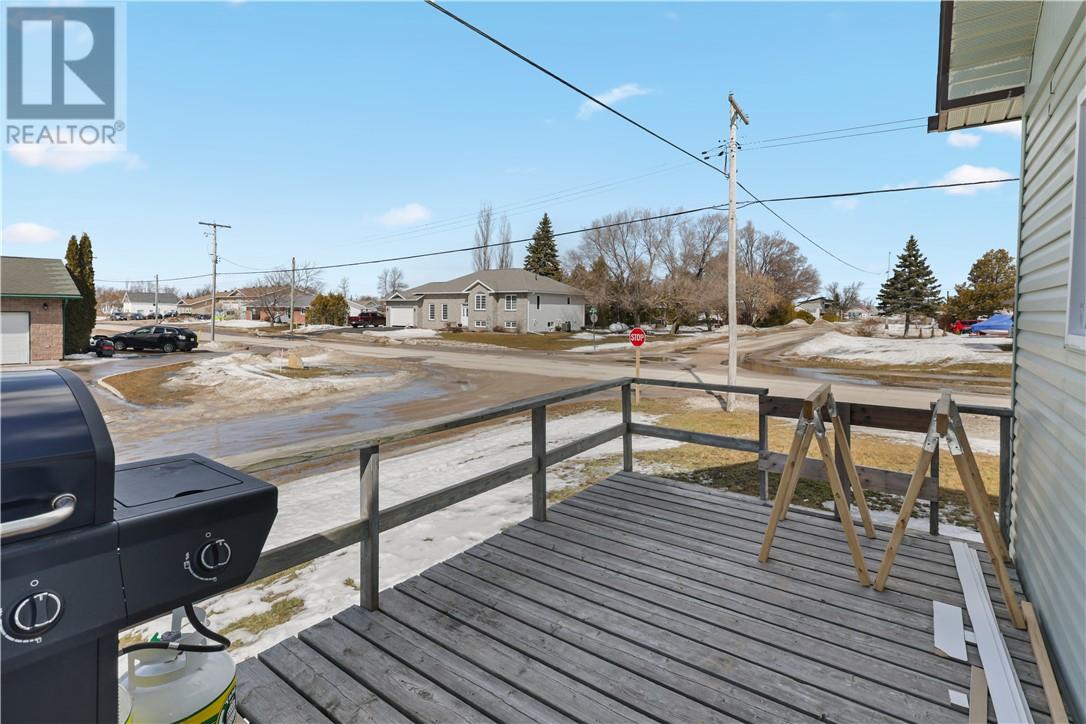 43 Wilson Street E, Little Current, Ontario  P0P 1K0 - Photo 5 - 2126770