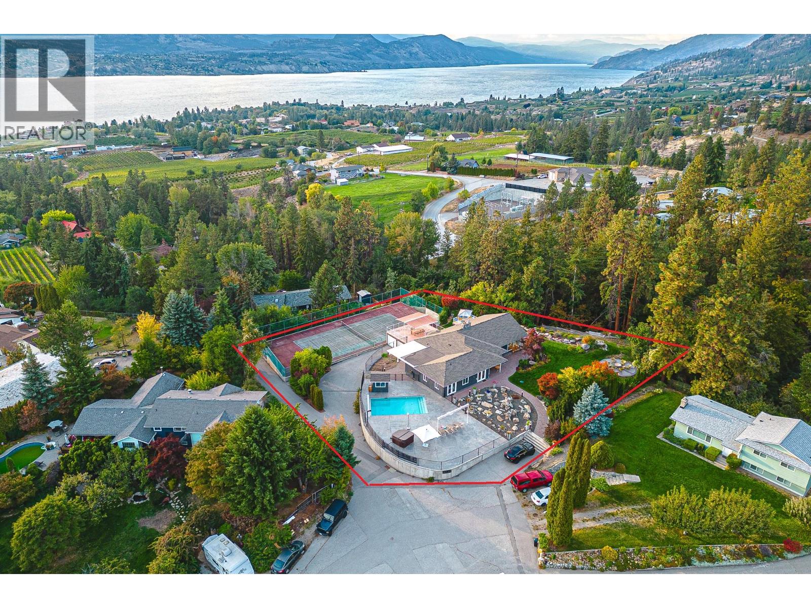 3029 Spruce Drive, Naramata, British Columbia  V0H 1N0 - Photo 6 - 10379021