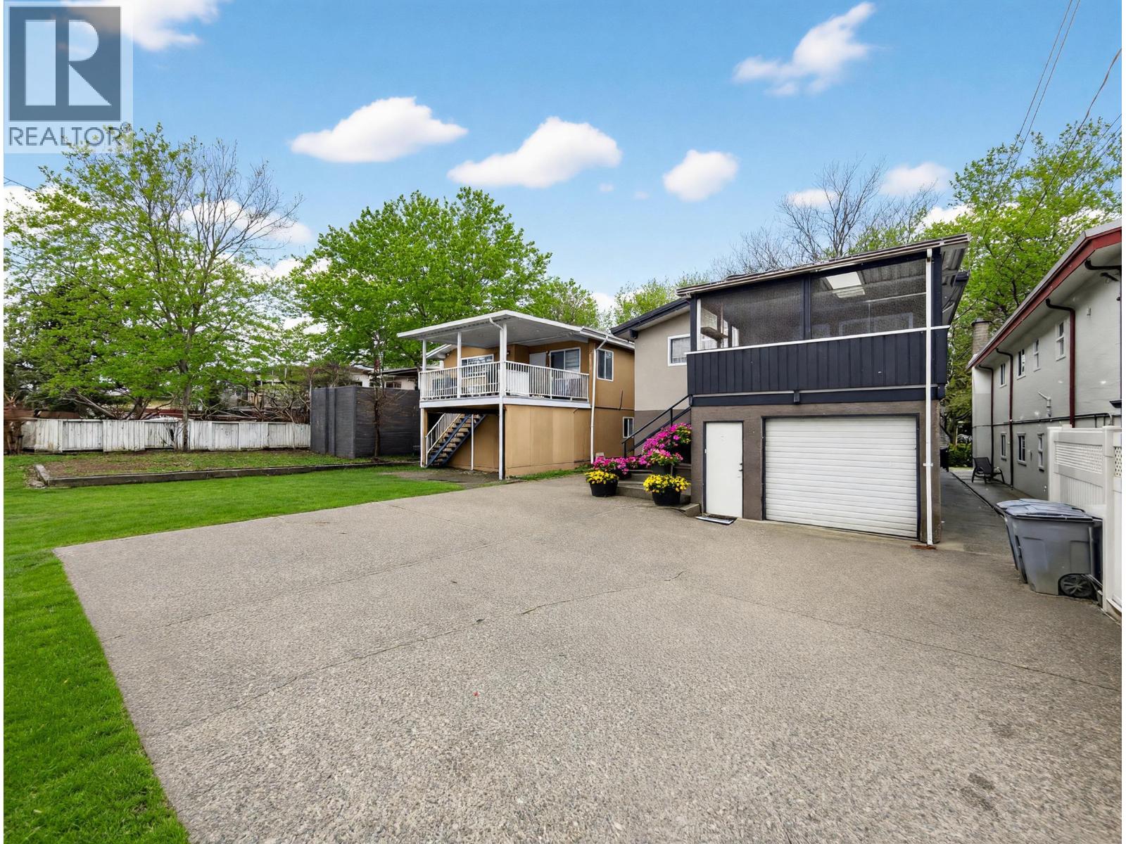 6681 Sherbrooke Street, Vancouver, British Columbia  V5X 4C8 - Photo 2 - R3097916