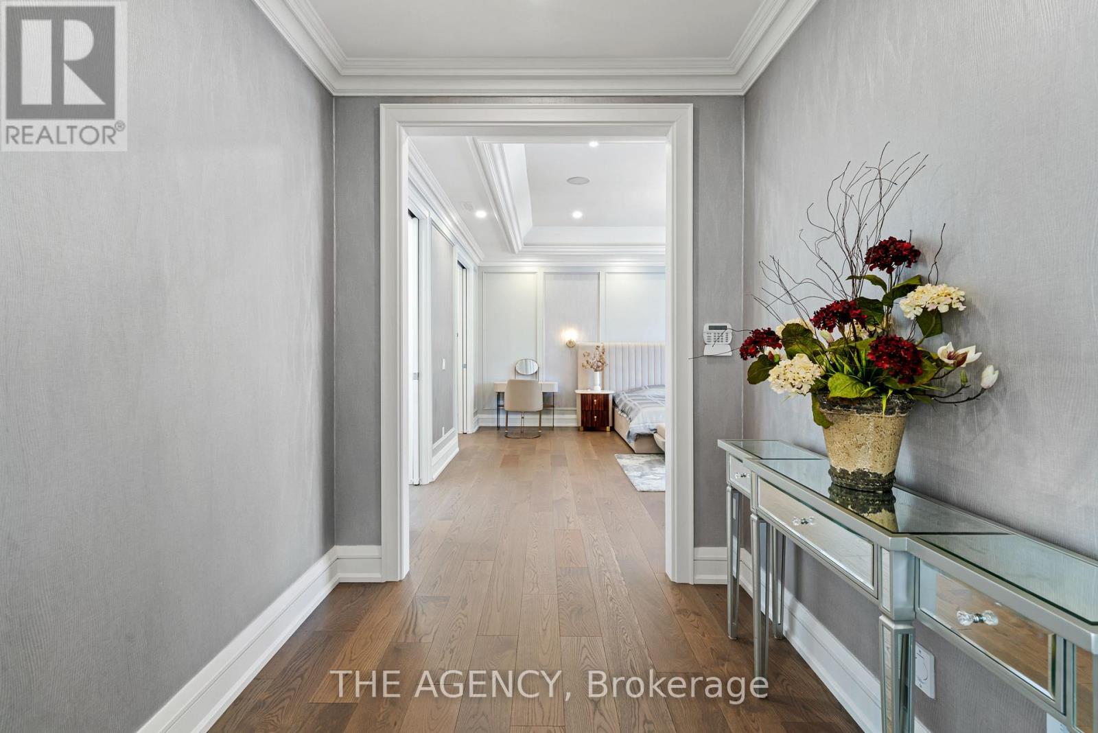 18 Suncrest Drive, Toronto, Ontario  M3C 2L2 - Photo 22 - C12872638