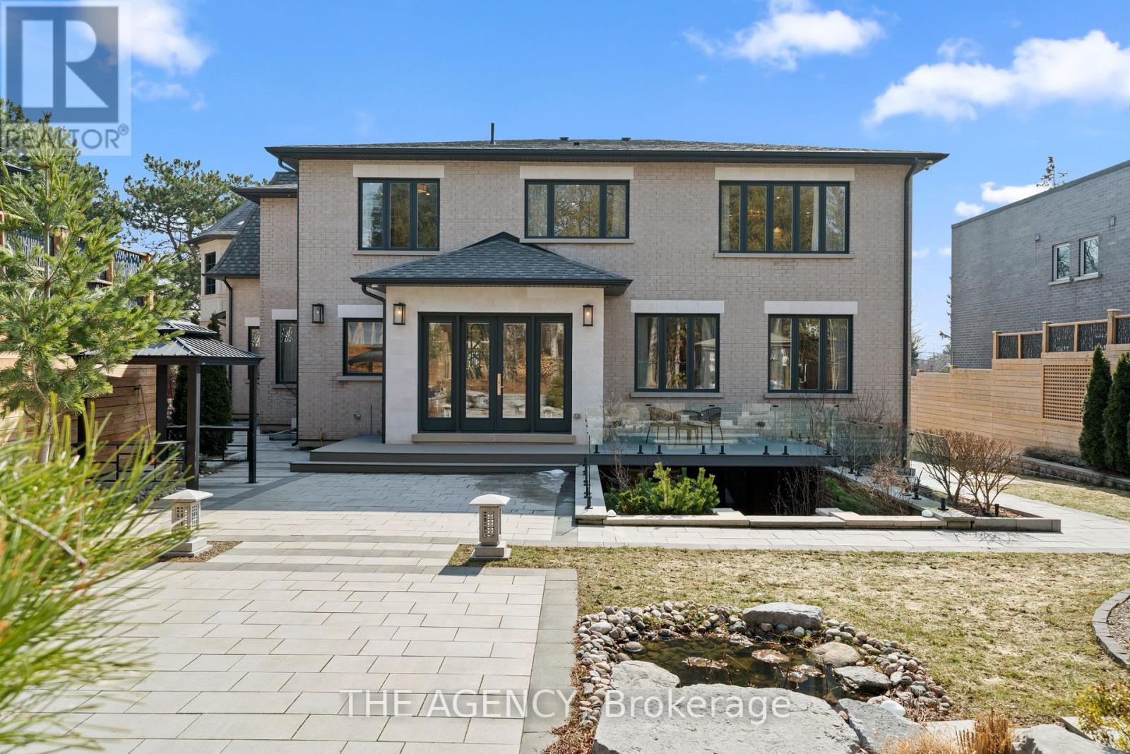 18 Suncrest Drive, Toronto, Ontario  M3C 2L2 - Photo 39 - C12872638