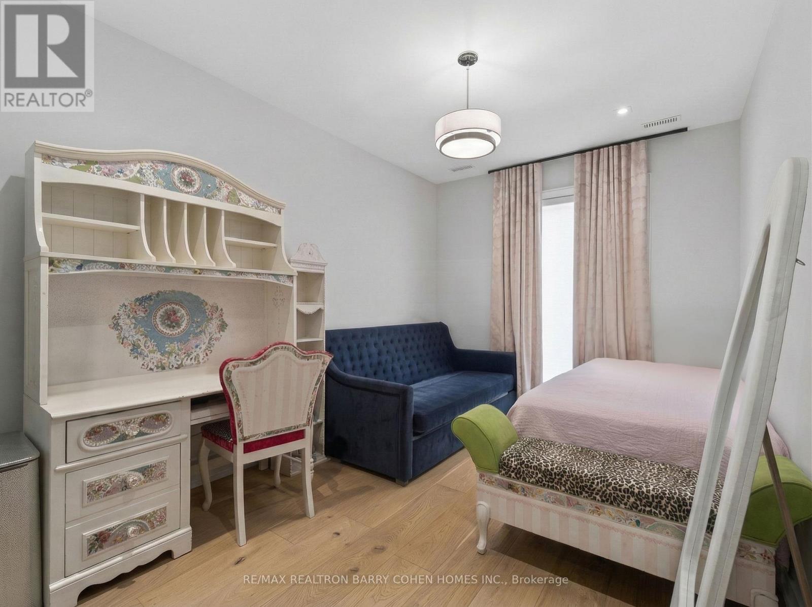 4 Forest Wood, Toronto, Ontario  M5N 2V6 - Photo 20 - C12872644