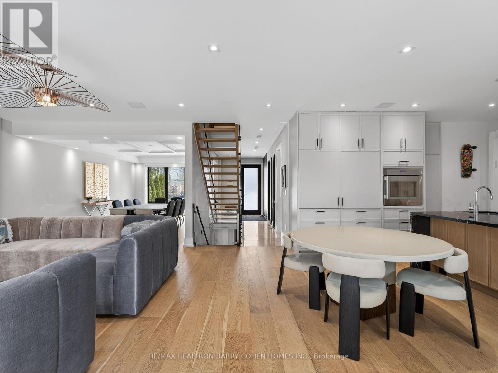 4 Forest Wood, Toronto, Ontario  M5N 2V6 - Photo 7 - C12872644