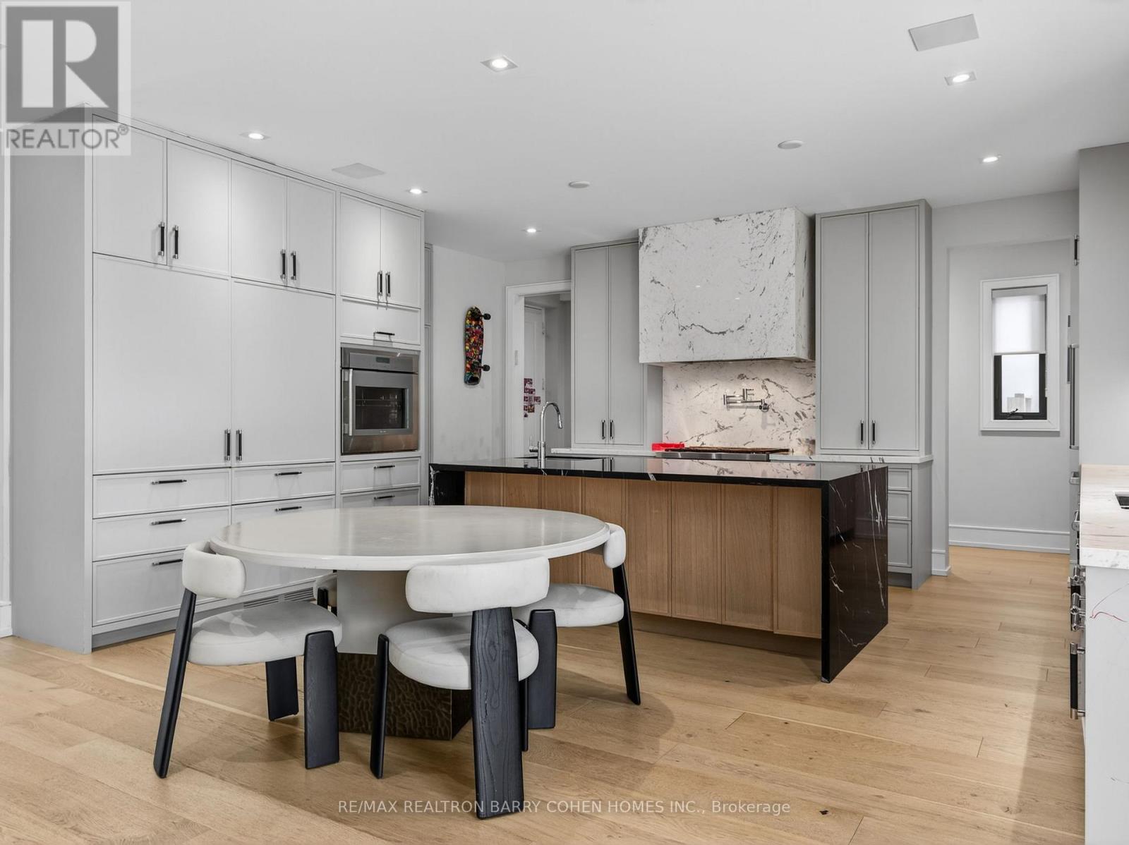 4 Forest Wood, Toronto, Ontario  M5N 2V6 - Photo 8 - C12872644