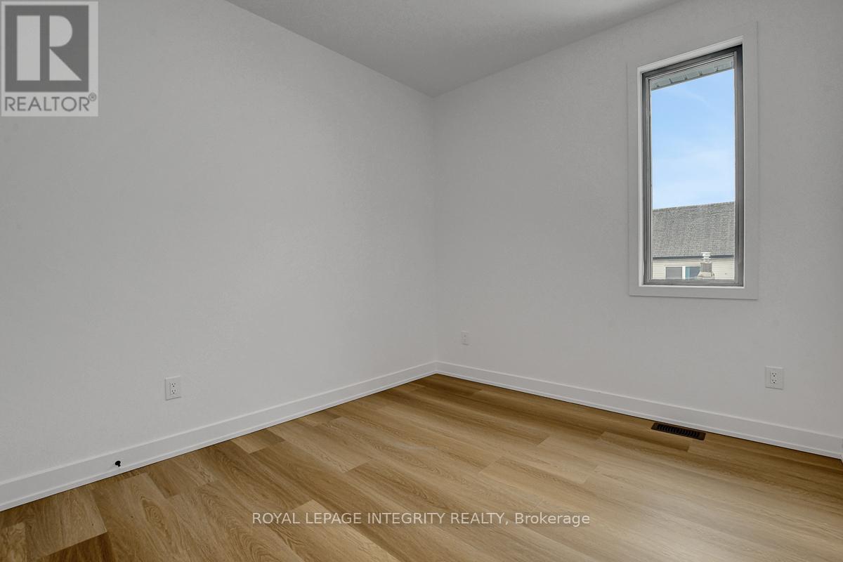 35 Ella Street, Ottawa, Ontario  K1S 2S3 - Photo 15 - X12872658