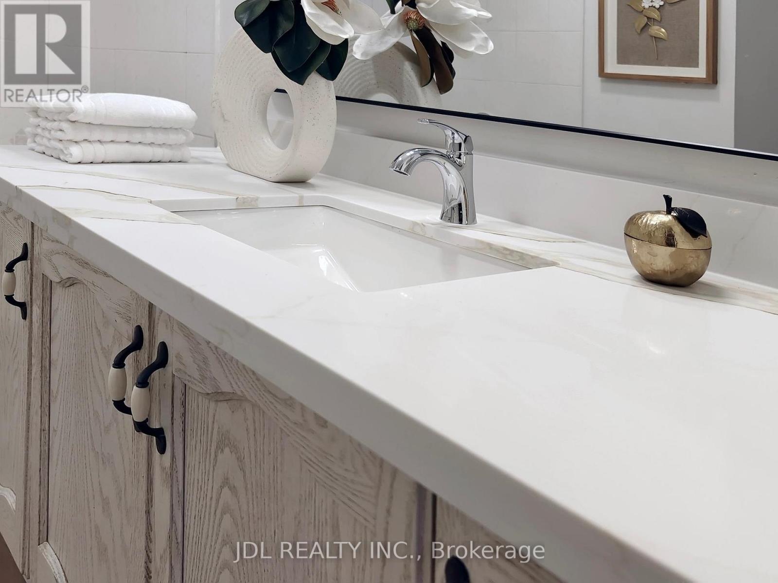 39 - 2 Clay Brick Court, Brampton, Ontario  L6V 4M7 - Photo 20 - W12744482