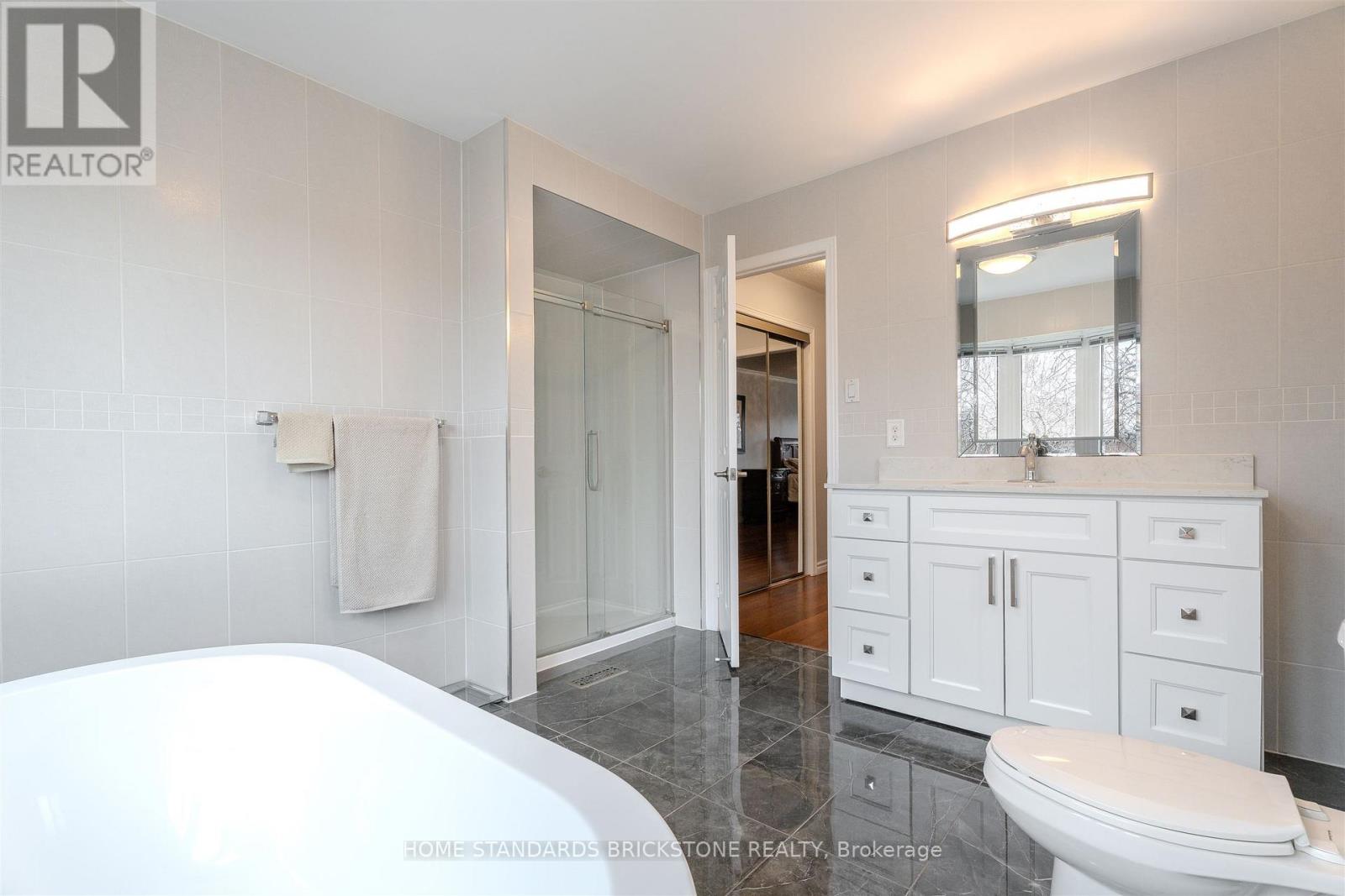 4538 Penhallow Road, Mississauga, Ontario  L5V 1E7 - Photo 28 - W12864988