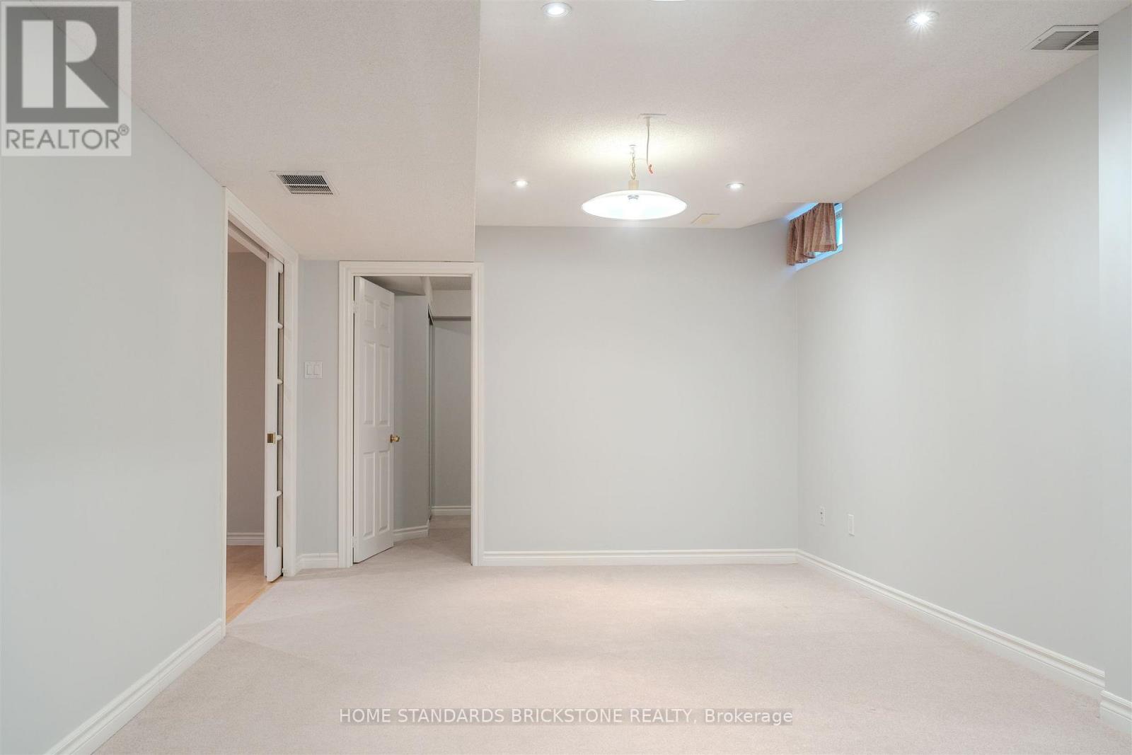 4538 Penhallow Road, Mississauga, Ontario  L5V 1E7 - Photo 43 - W12864988