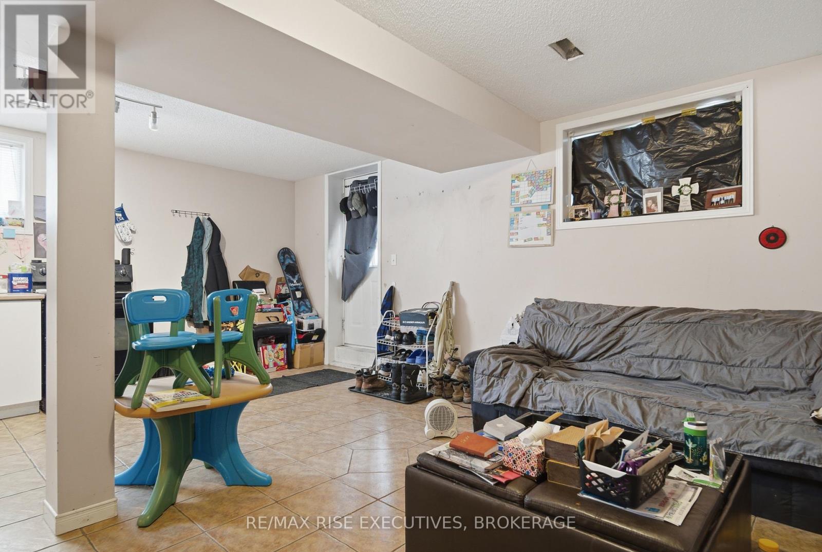 984 Waterbury Crescent, Kingston, Ontario  K7M 8V3 - Photo 25 - X12872434