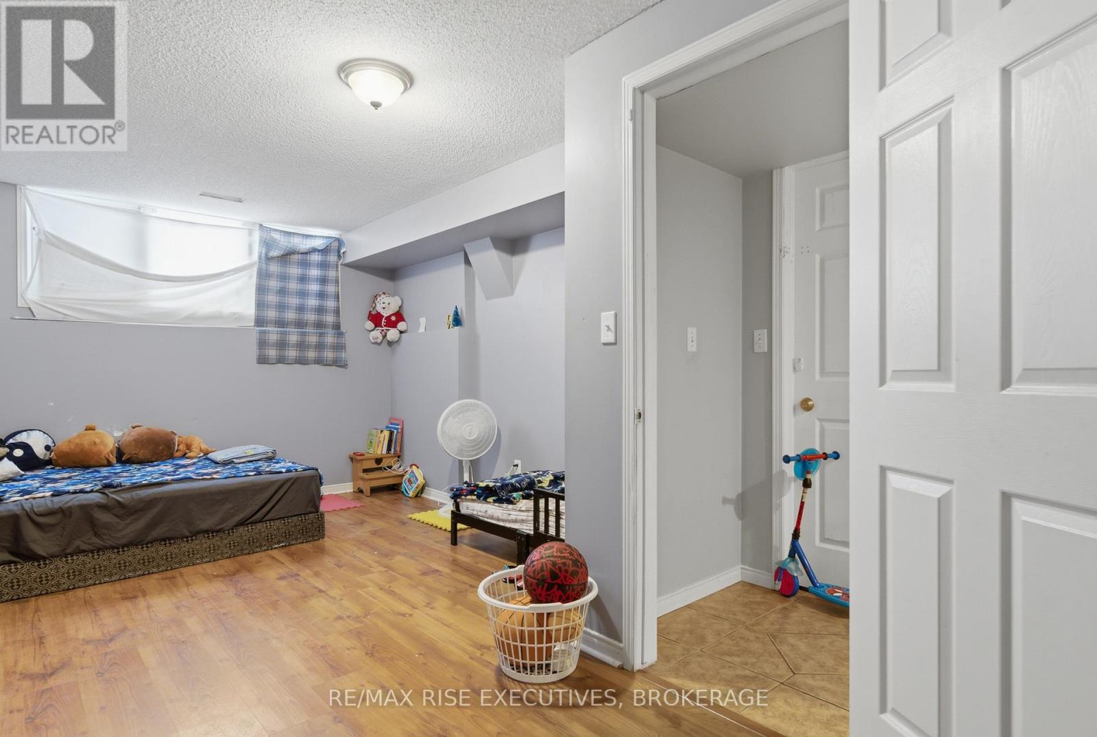 984 Waterbury Crescent, Kingston, Ontario  K7M 8V3 - Photo 31 - X12872434