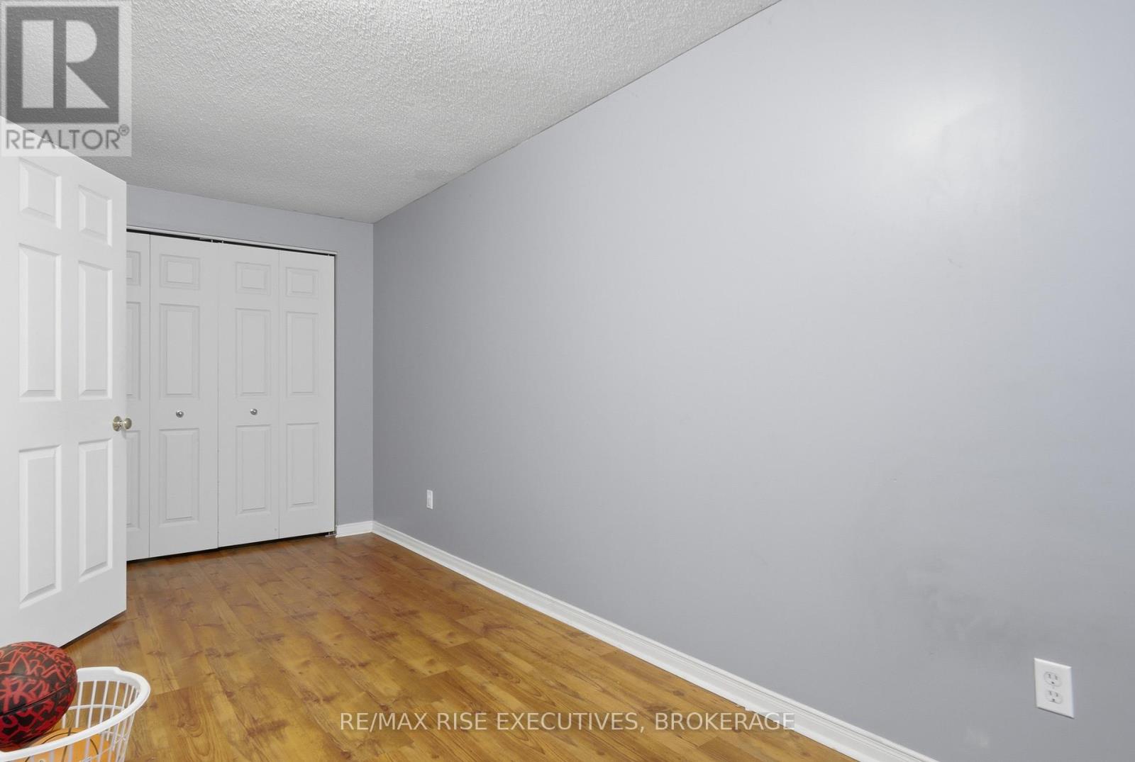 984 Waterbury Crescent, Kingston, Ontario  K7M 8V3 - Photo 32 - X12872434