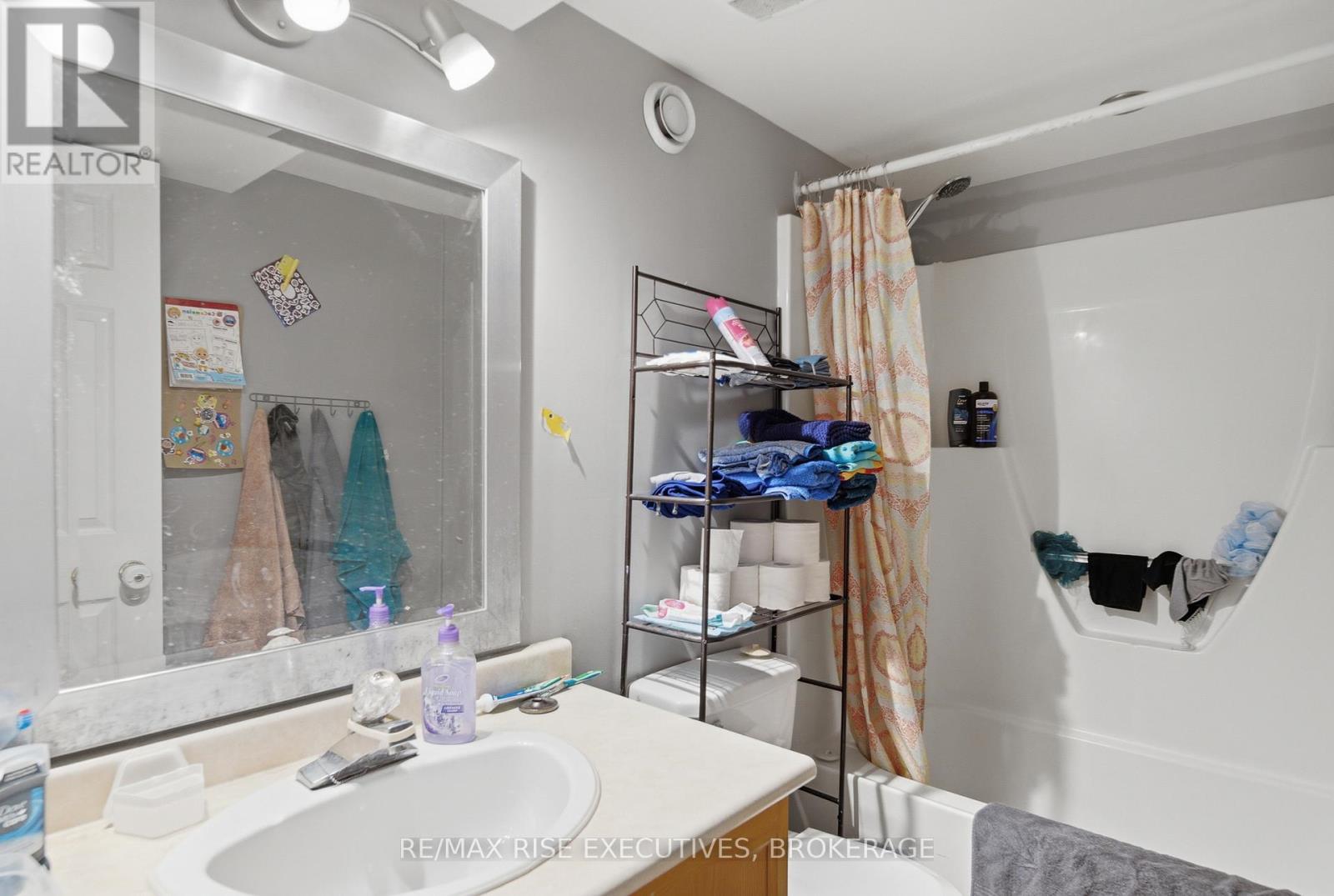 984 Waterbury Crescent, Kingston, Ontario  K7M 8V3 - Photo 33 - X12872434