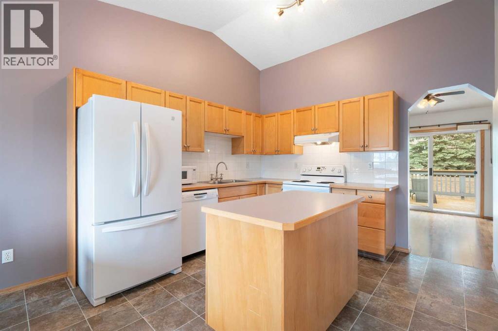 622 3 Street, Strathmore, Alberta  T1P 1S3 - Photo 5 - A2287945