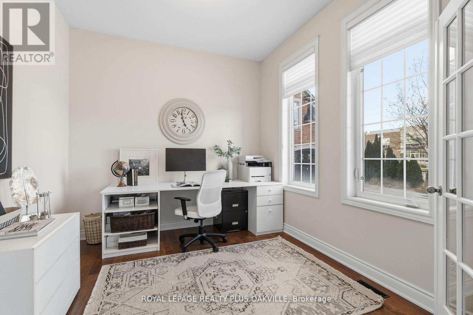 3488 Rebecca Street, Oakville, Ontario  L6L 6X9 - Photo 4 - W12872614