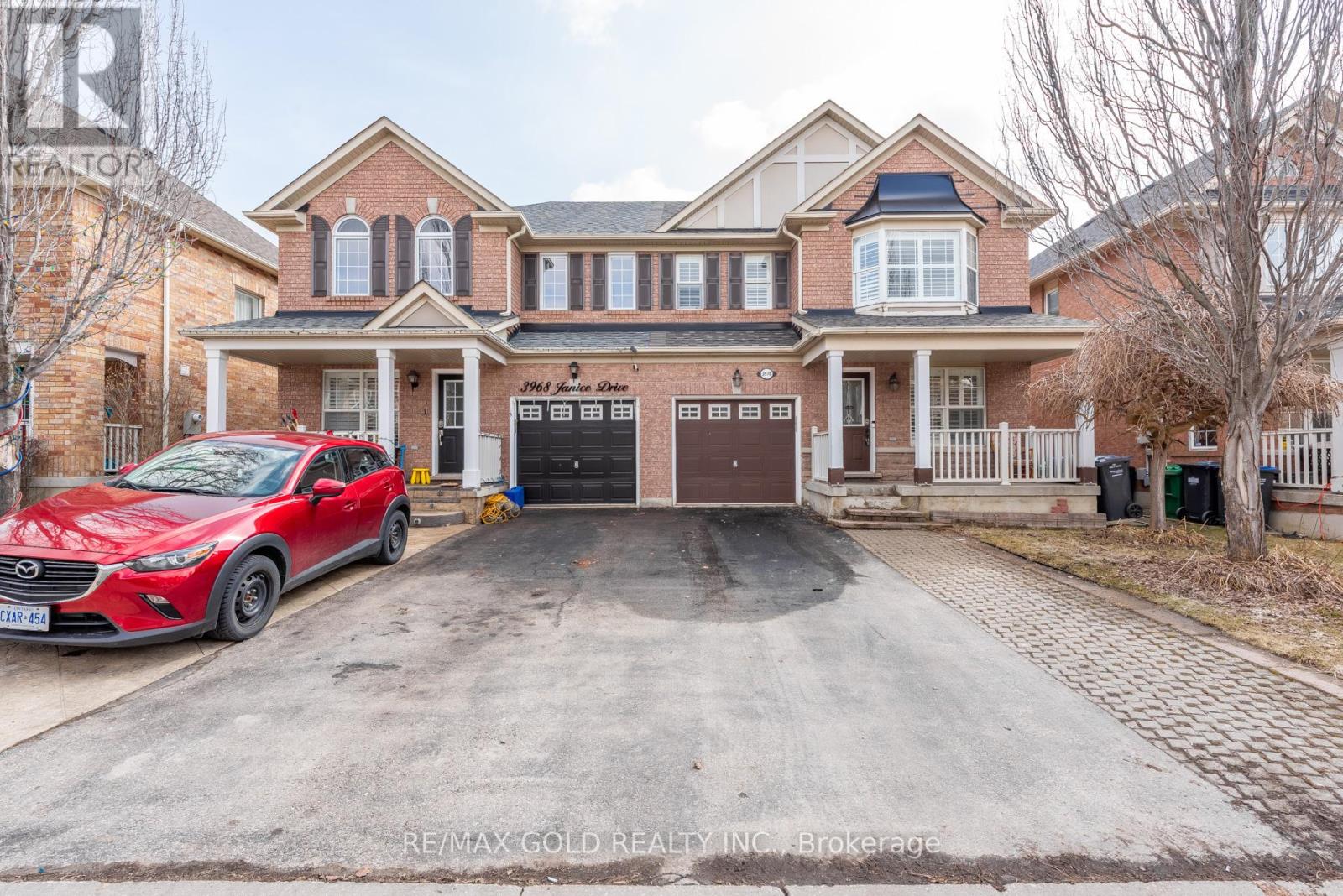 3970 Janice Drive, Mississauga, Ontario  L5M 7Y4 - Photo 1 - W12872616