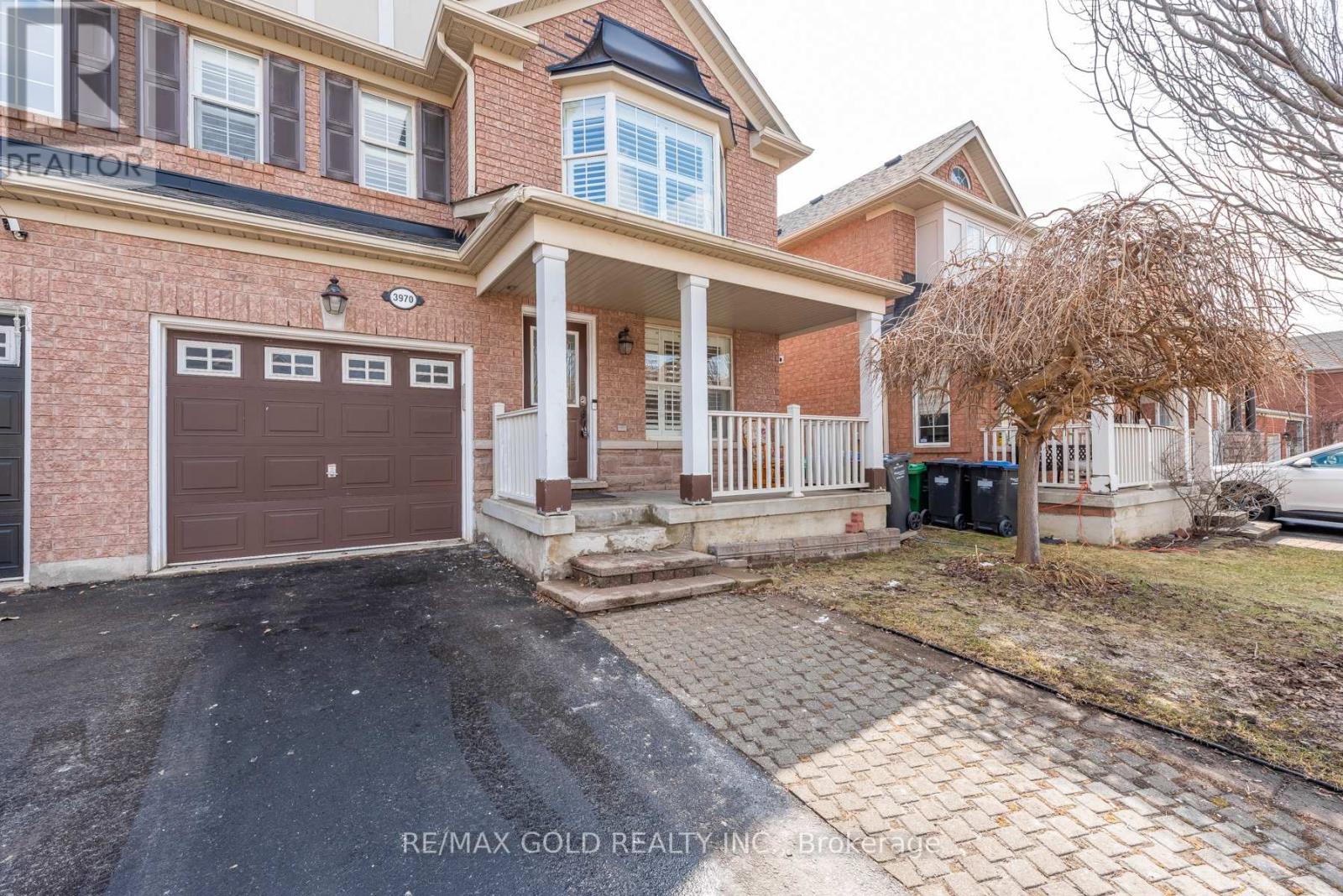 3970 Janice Drive, Mississauga, Ontario  L5M 7Y4 - Photo 2 - W12872616