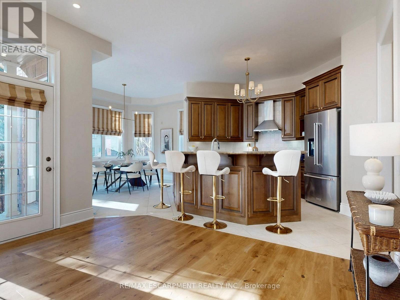 3340 Mistwell Crescent, Oakville, Ontario  L6L 0A3 - Photo 11 - W12872640