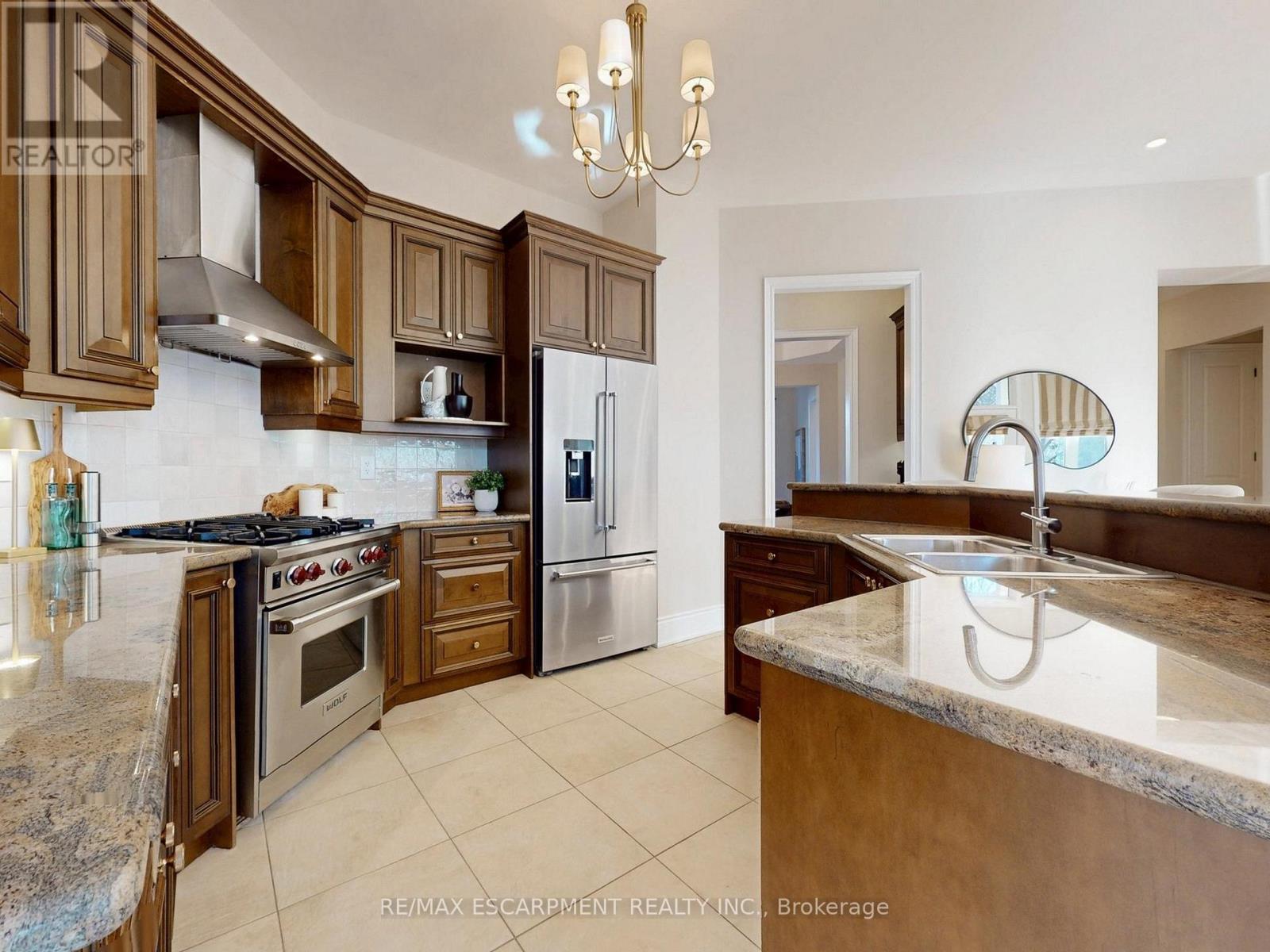 3340 Mistwell Crescent, Oakville, Ontario  L6L 0A3 - Photo 12 - W12872640