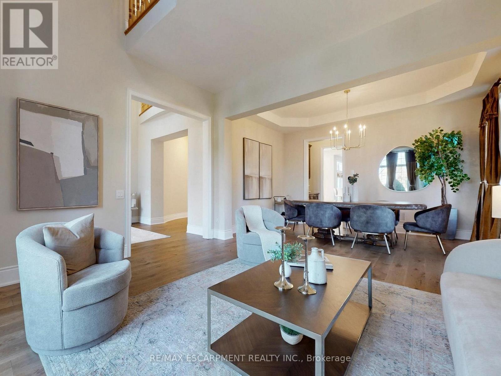 3340 Mistwell Crescent, Oakville, Ontario  L6L 0A3 - Photo 7 - W12872640