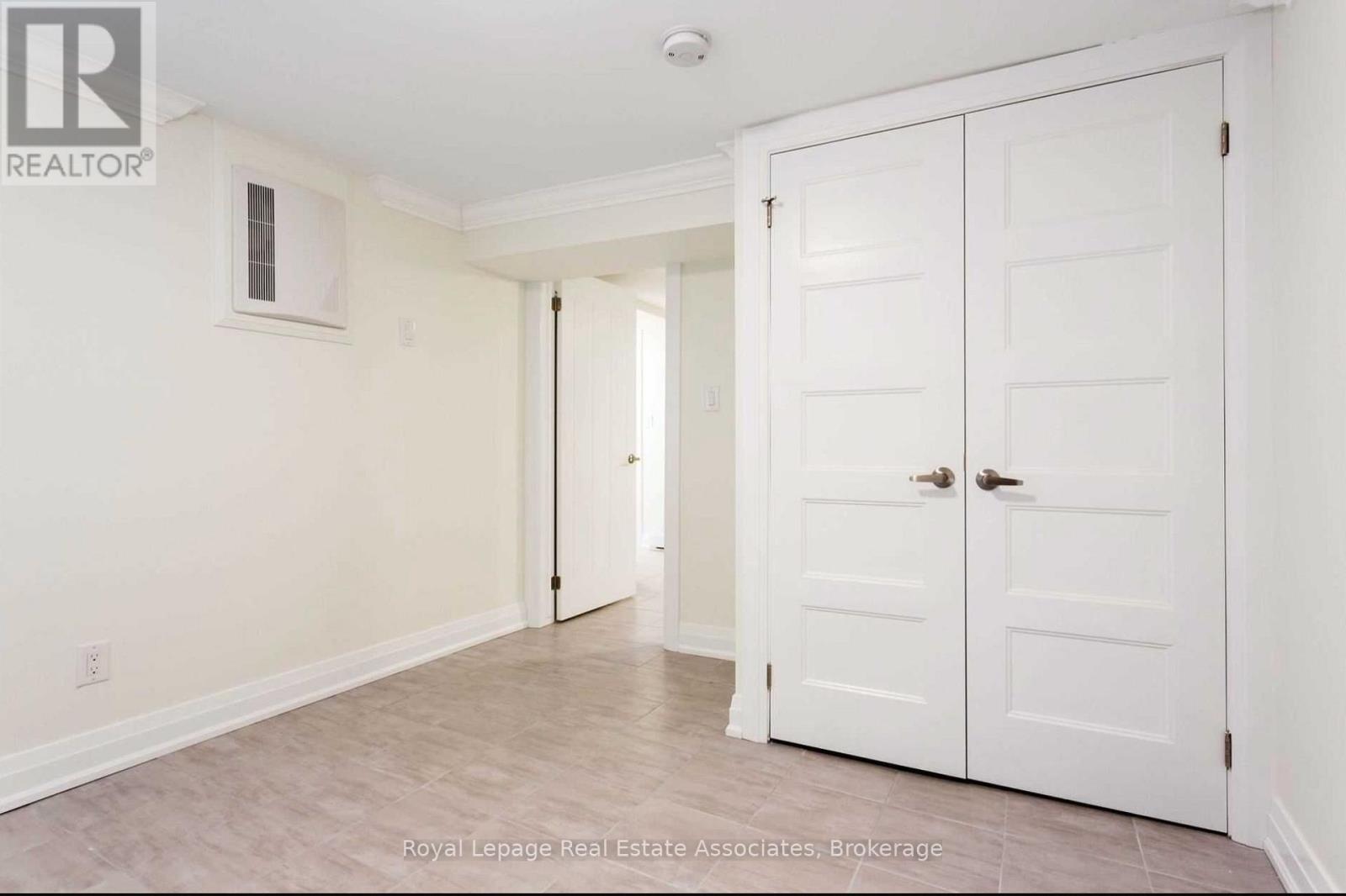 Lower Level - 669 Indian Rd Road, Toronto, Ontario  M6P 1H8 - Photo 9 - W12872674