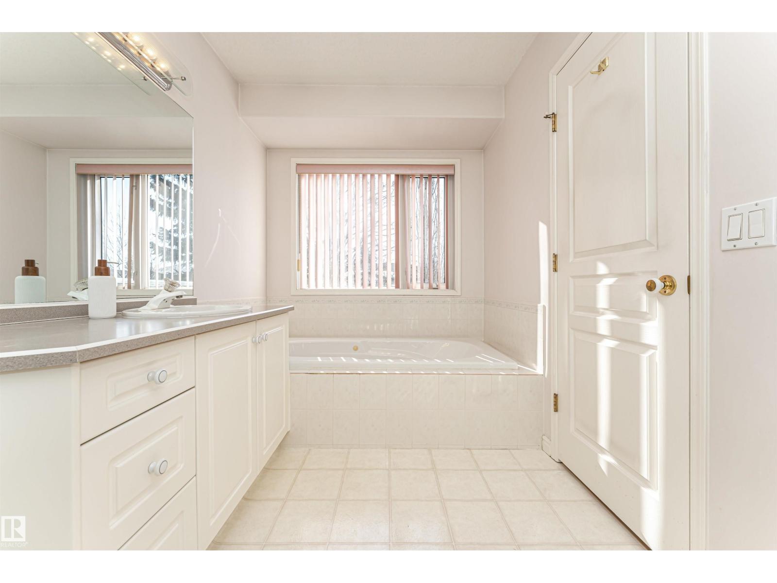 33 Everest Cr, St. Albert, Alberta  T8N 6C3 - Photo 36 - E4476918