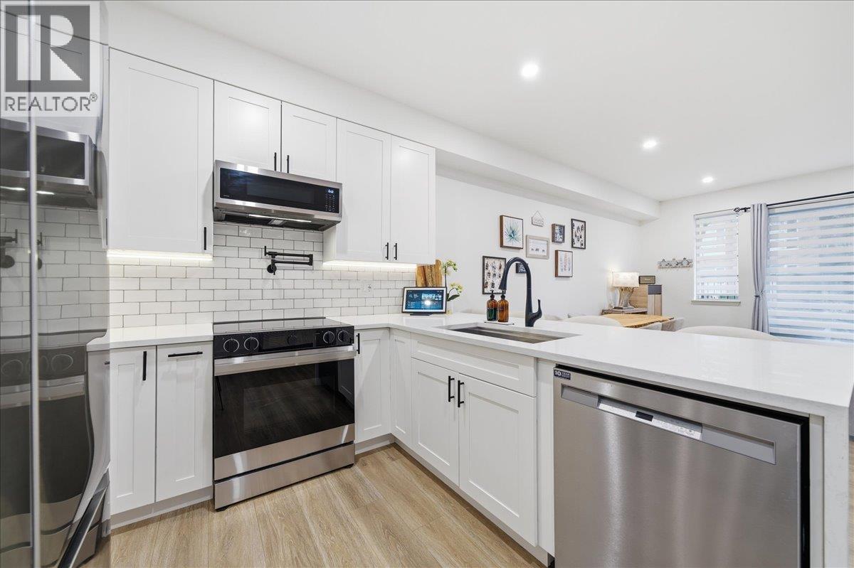 111 2346 Mcallister Avenue, Port Coquitlam, British Columbia  V3C 2B1 - Photo 4 - R3097025