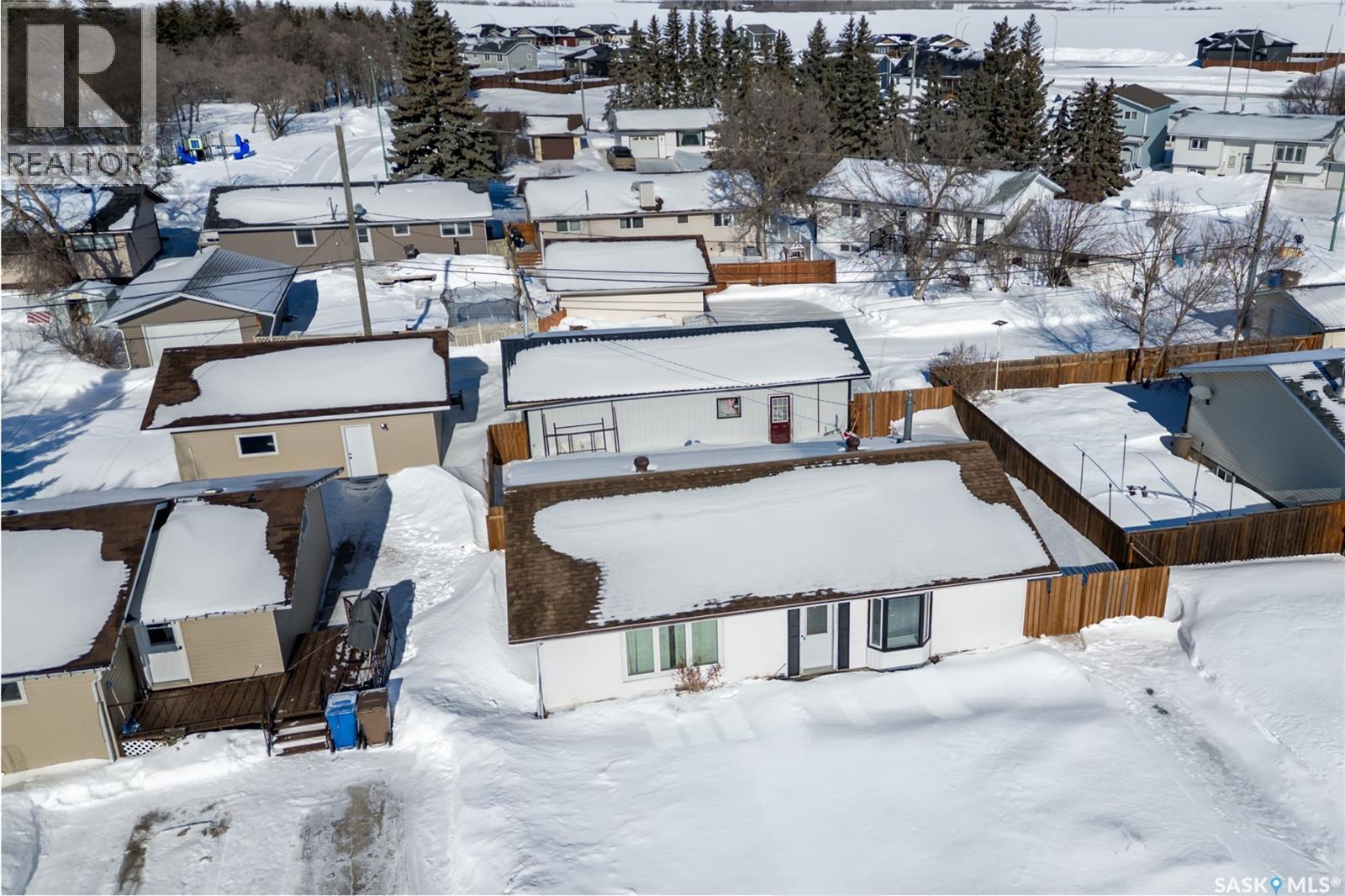 114 Saskatchewan Crescent, Kinistino, Saskatchewan  S0J 0A6 - Photo 2 - SK030096