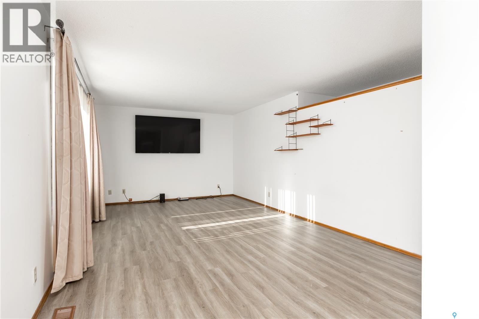 114 Saskatchewan Crescent, Kinistino, Saskatchewan  S0J 0A6 - Photo 5 - SK030096