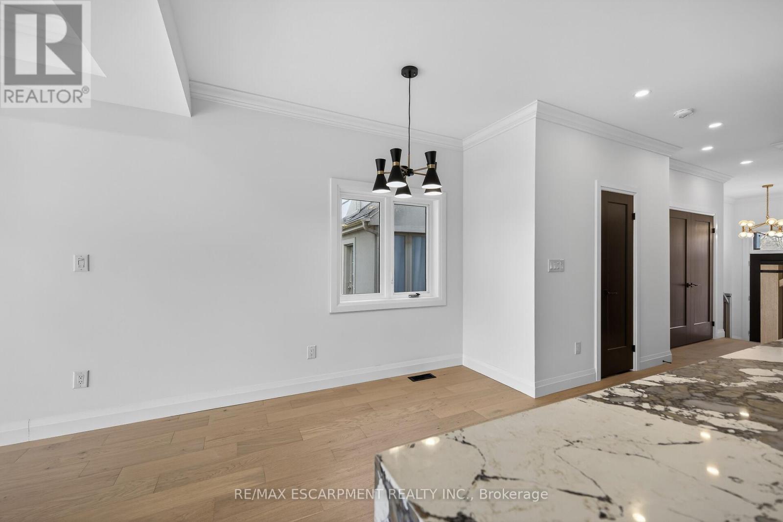 1036 Garth Street, Hamilton, Ontario  L9C 4L6 - Photo 17 - X12872588