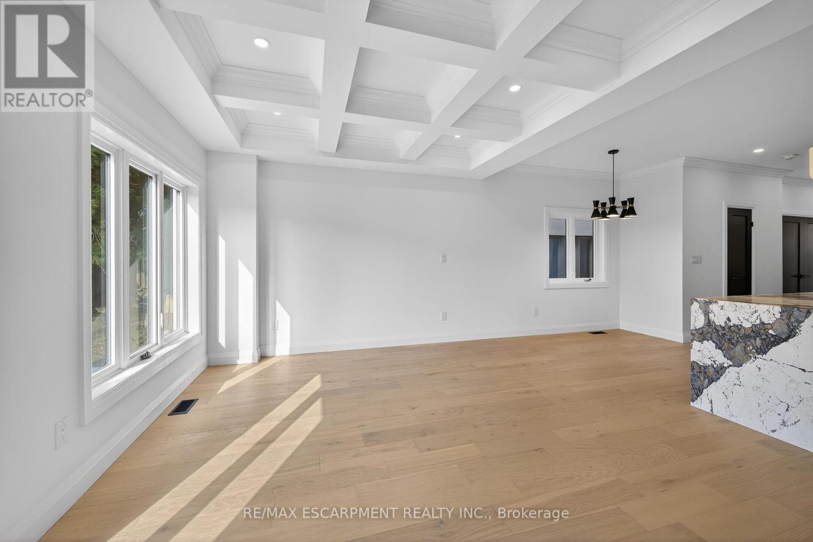 1036 Garth Street, Hamilton, Ontario  L9C 4L6 - Photo 22 - X12872588