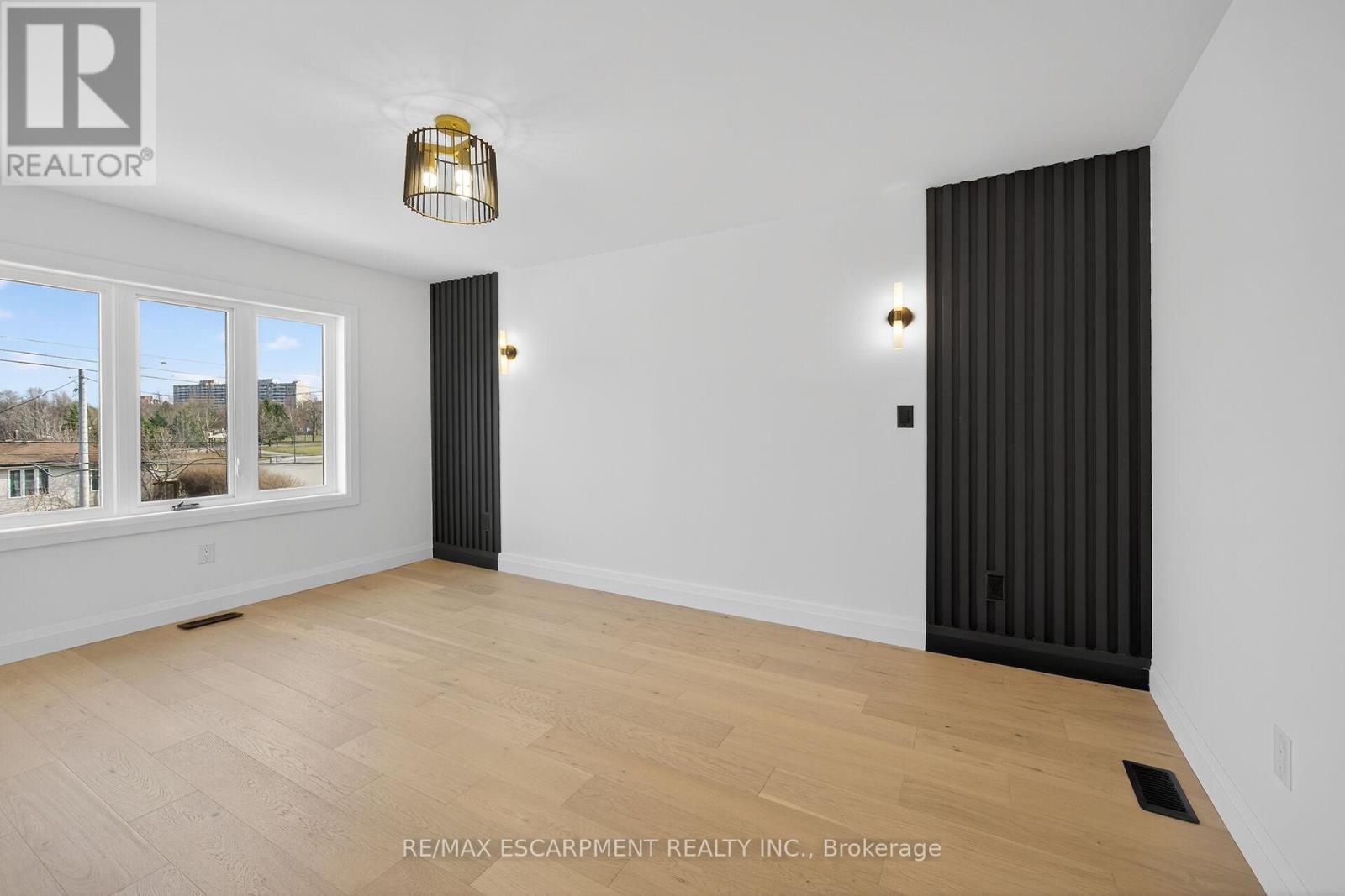 1036 Garth Street, Hamilton, Ontario  L9C 4L6 - Photo 23 - X12872588