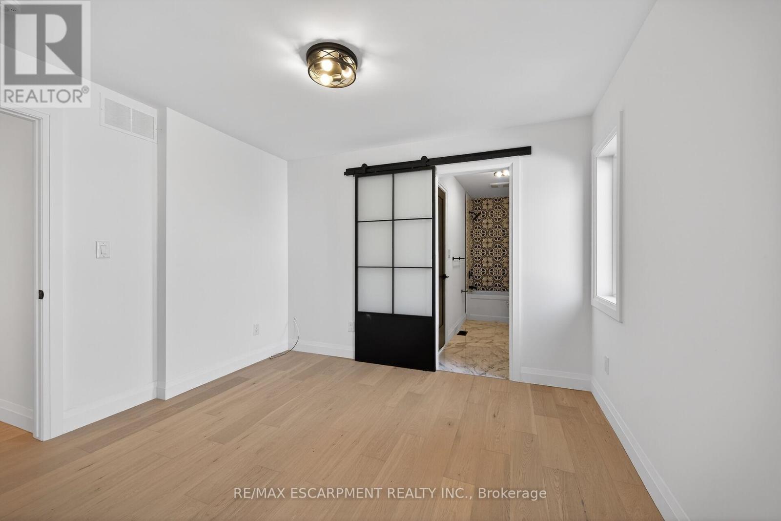 1036 Garth Street, Hamilton, Ontario  L9C 4L6 - Photo 31 - X12872588