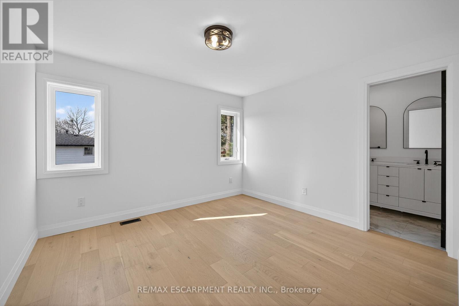 1036 Garth Street, Hamilton, Ontario  L9C 4L6 - Photo 38 - X12872588