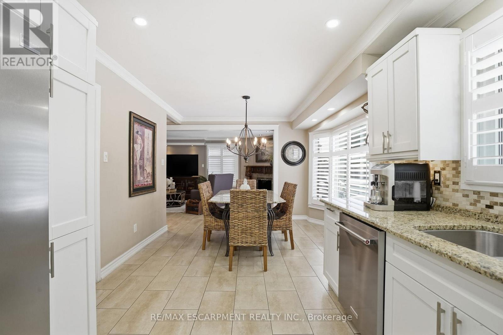 9 Stone Gate Drive, Grimsby, Ontario  L3M 5C6 - Photo 14 - X12872680