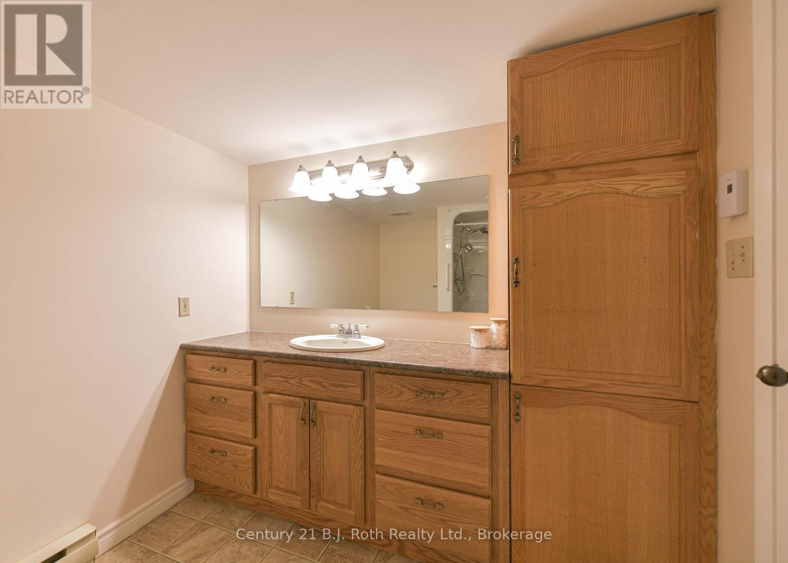 104 - 95 Matchedash Street N, Orillia, Ontario  L3V 4T9 - Photo 27 - S12761550