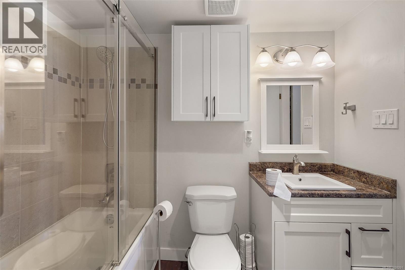 204 1252 Pandora Ave, Victoria, British Columbia  V8V 3R4 - Photo 12 - 1028291