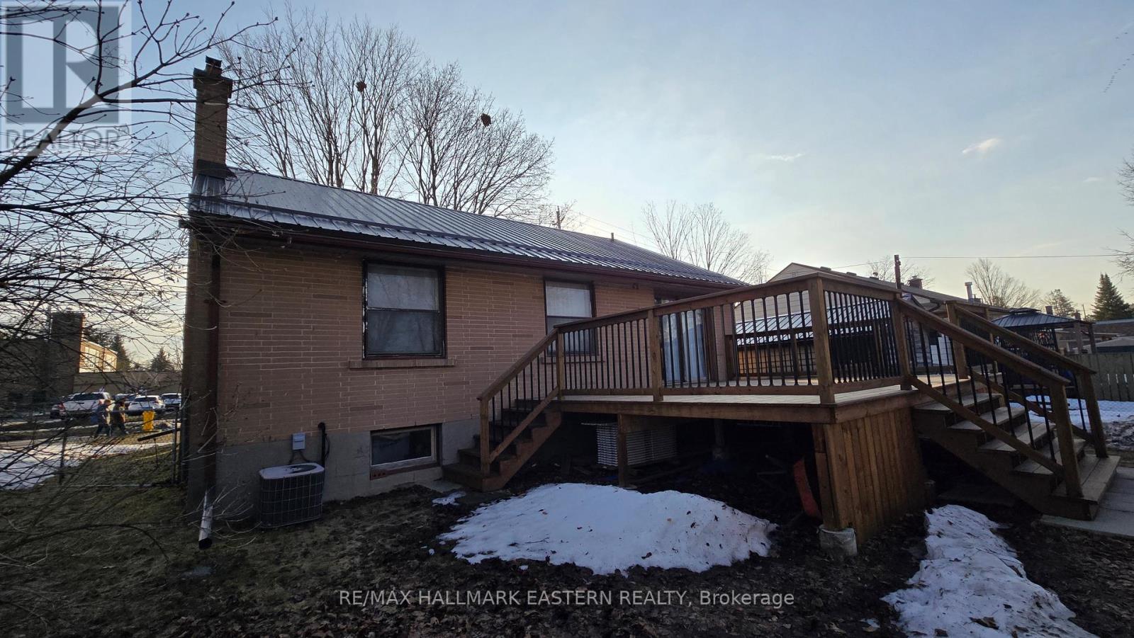 45 Goodfellow Road S, Peterborough (Otonabee Ward 1), Ontario  K9J 5W8 - Photo 17 - X12871032