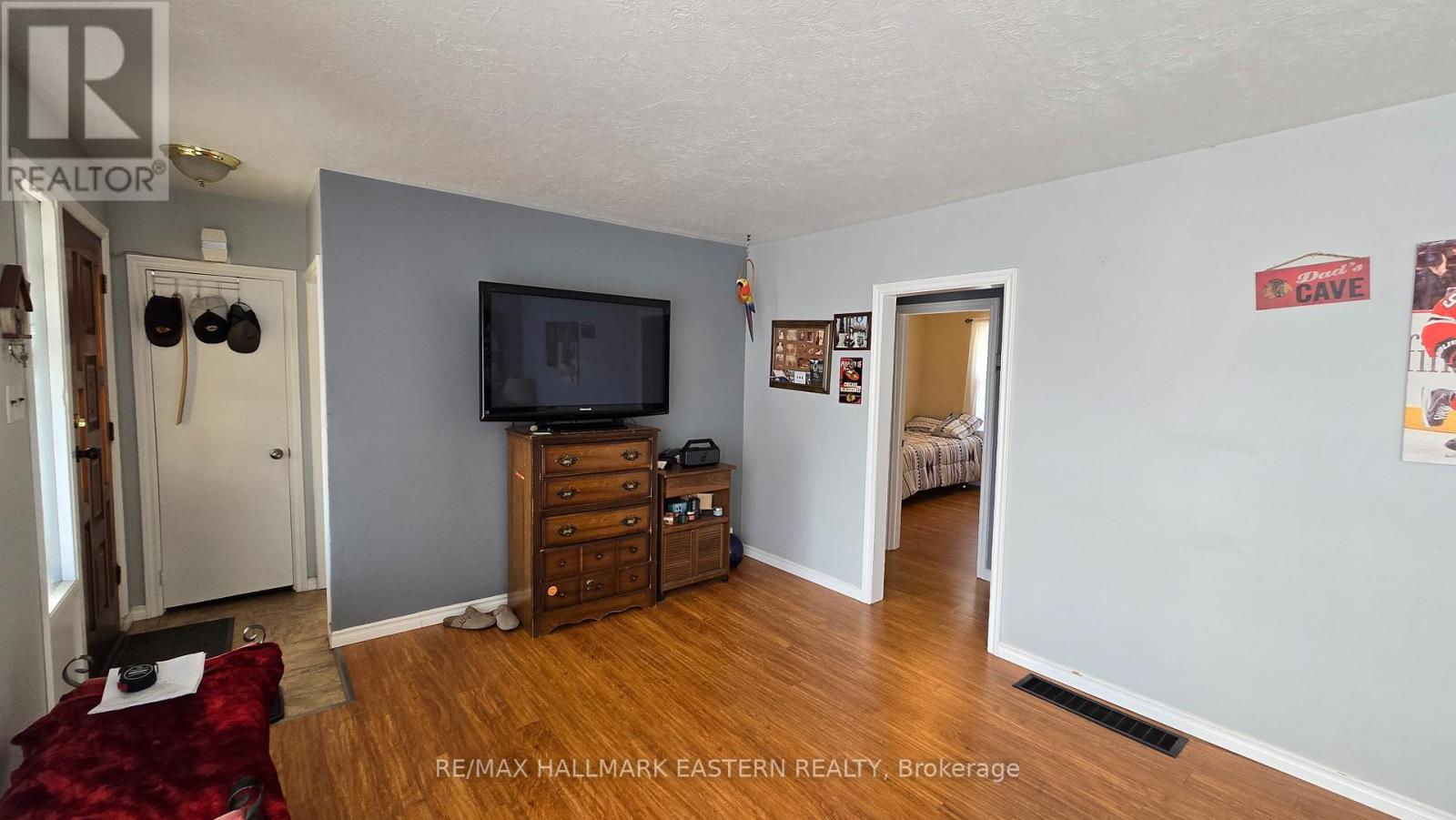 45 Goodfellow Road S, Peterborough (Otonabee Ward 1), Ontario  K9J 5W8 - Photo 6 - X12871032