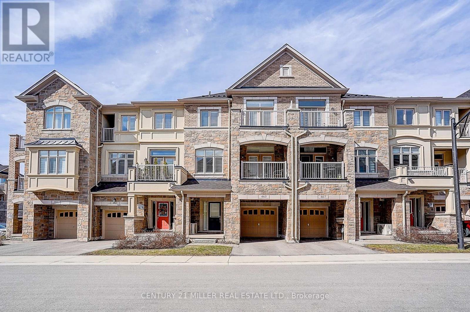 465 MANHATTAN COMMON, Oakville, Ontario