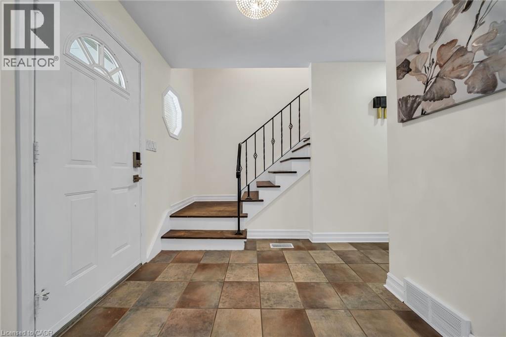 46 Chicopee Terrace, Kitchener, Ontario  N2A 1T4 - Photo 6 - 40810458