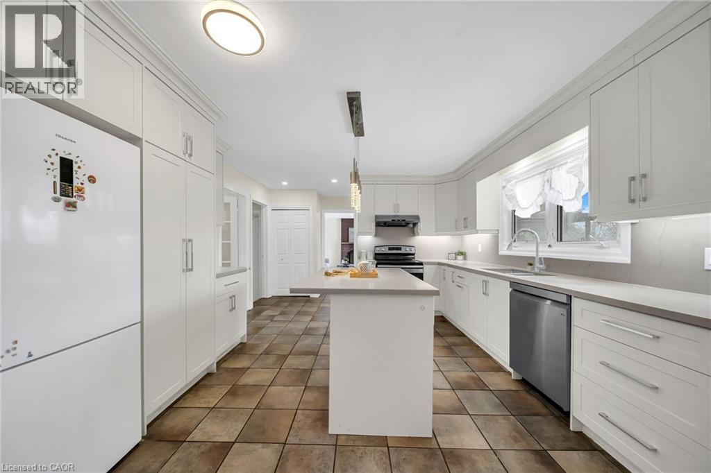 46 Chicopee Terrace, Kitchener, Ontario  N2A 1T4 - Photo 15 - 40810458