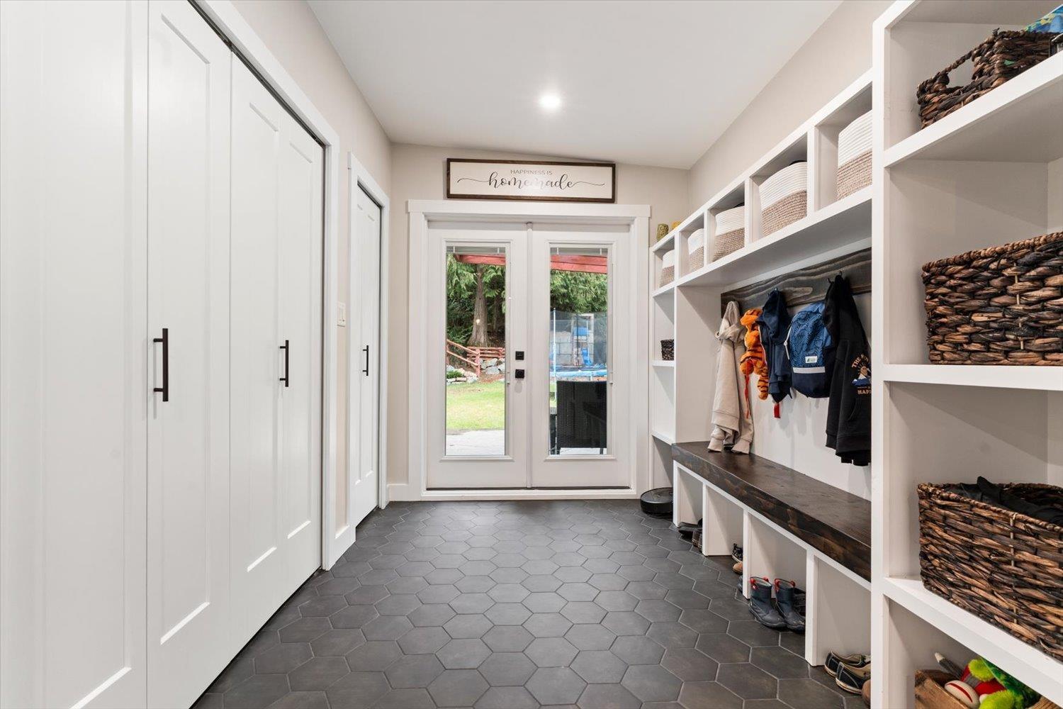 63690 Old Yale Road, Hope, Hope, British Columbia  V0X 1L2 - Photo 16 - R3098707