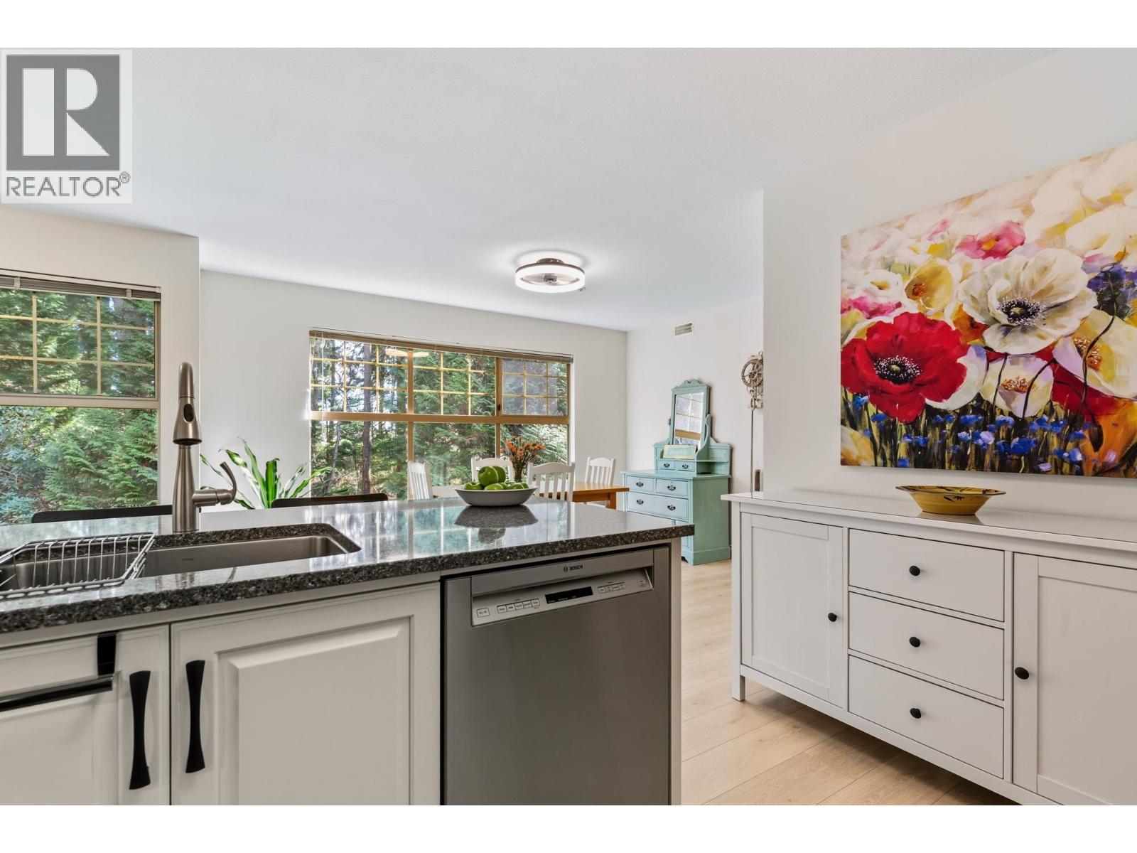 201 180 Ravine Drive, Port Moody, British Columbia  V3H 4Z3 - Photo 2 - R3093171